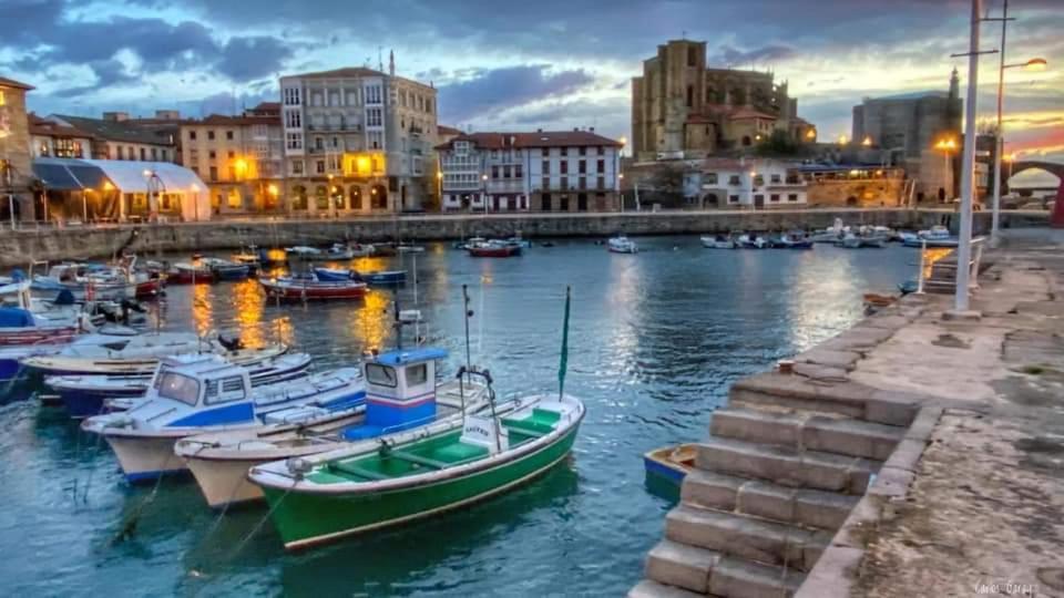 Costa Norte Gym Apartamento Con Terraza Garaje Y Piscina Castro Urdiales Eksteriør bilde
